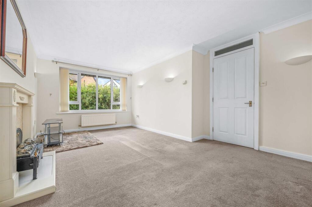 Additional image 5 of Chestnut Walk, Henley-In-Arden