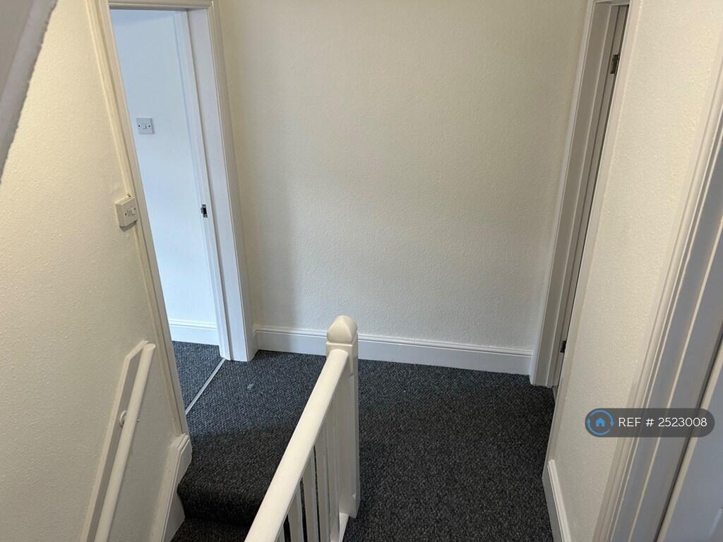 Additional image 6 of Mount Pleasant, Redditch, B97