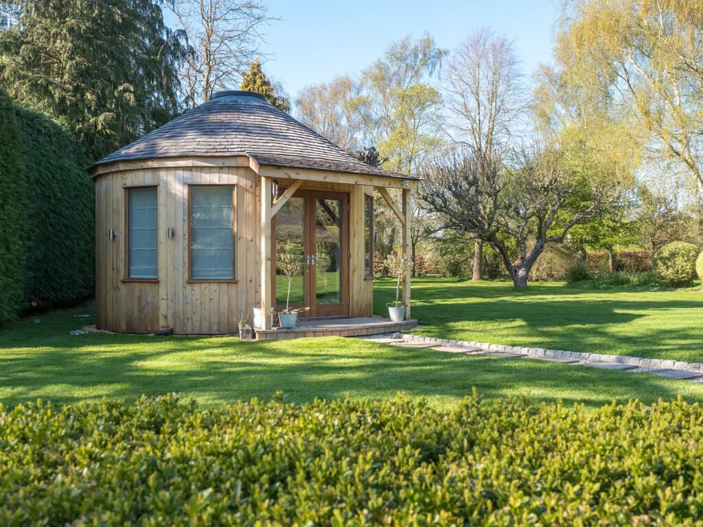 Additional image 13 of Clearwell House, Nearly 2 Acres, No Chain