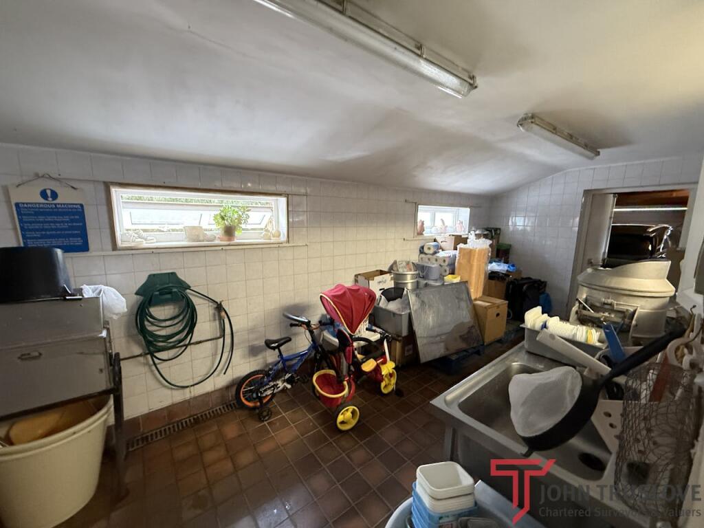 Additional image 10 of 82 - 88 Beoley Road West, Redditch, B98 8LX