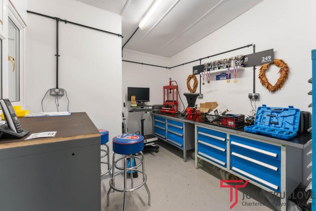 Additional image 4 of Unit 2 Asper House, Earlswood Business Park, Poolhead Lane, Solihull, B94 5EW