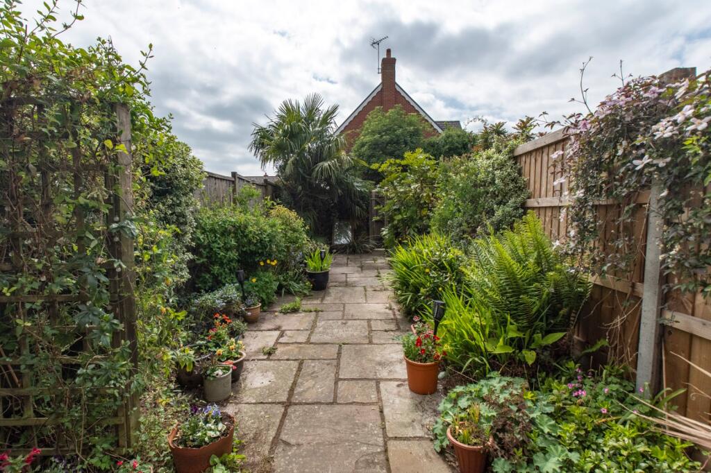 Additional image 3 of Broom Lane, Shirley, Solihull, West Midlands, B90