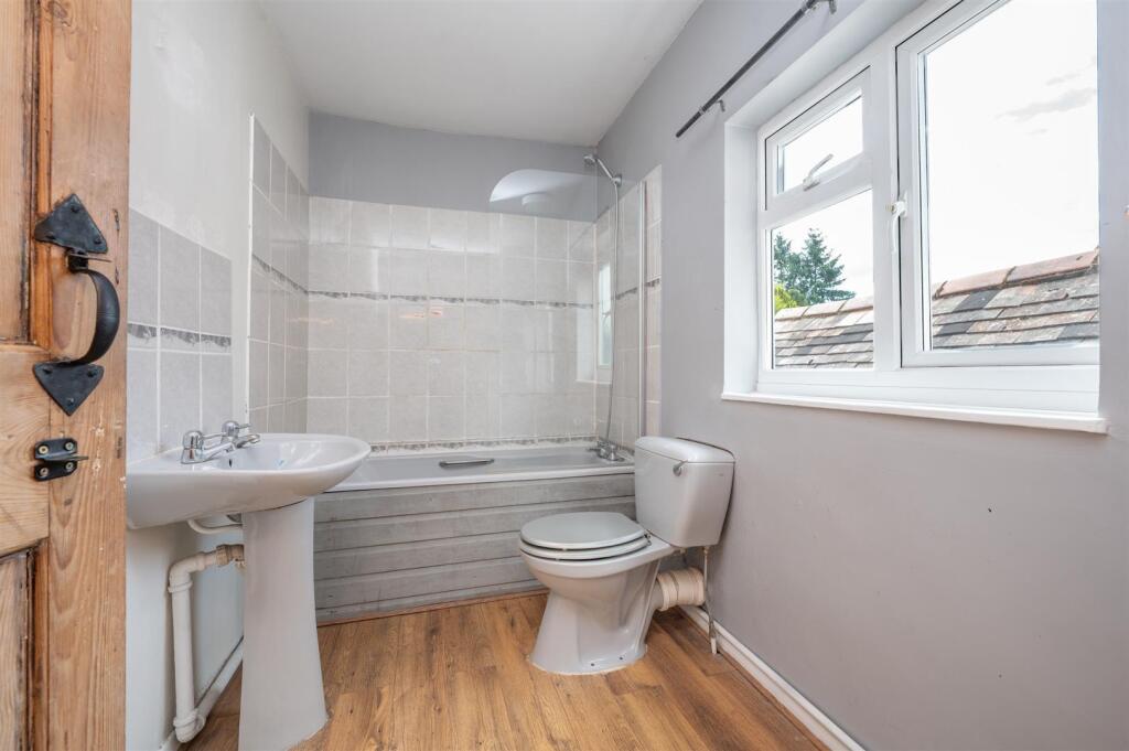 Additional image 15 of High Street, Henley-In-Arden