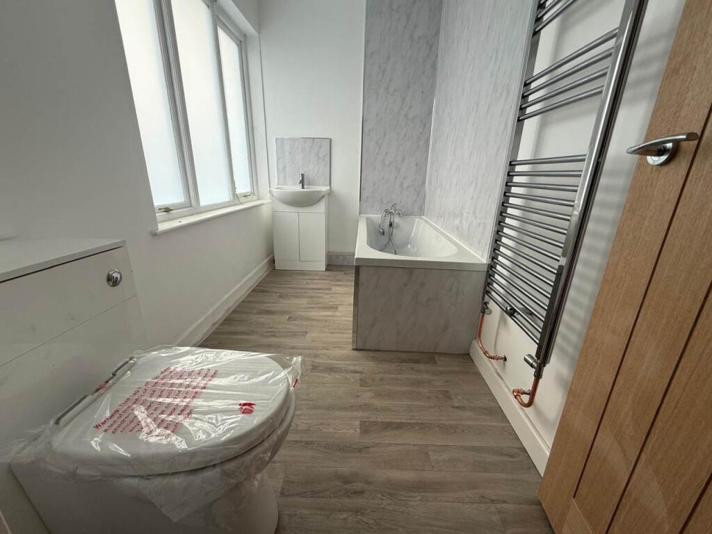 Additional image 4 of The Halve , Trowbridge , Wiltshire