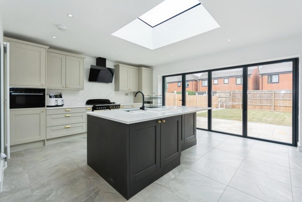 Additional image 3 of Brackleys Way, Solihull, West Midlands, B92
