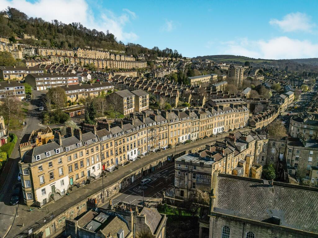 Additional image 14 of Bath