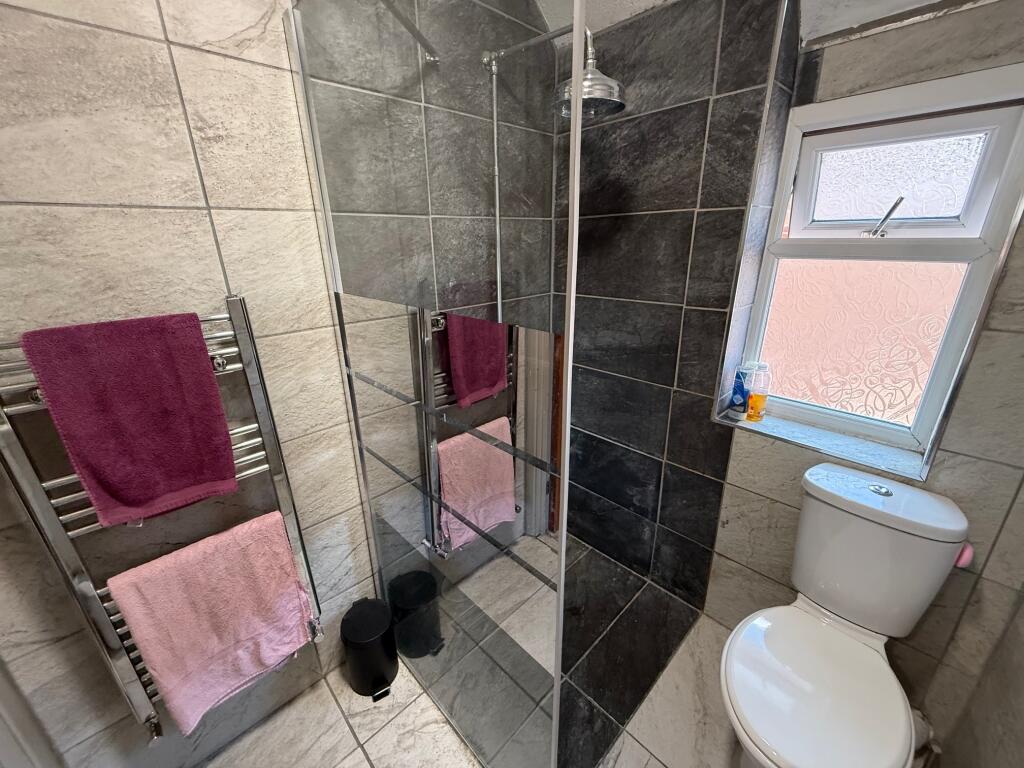Additional image 10 of Hillcrest Road, Yeovil, Somerset, BA21 4RB