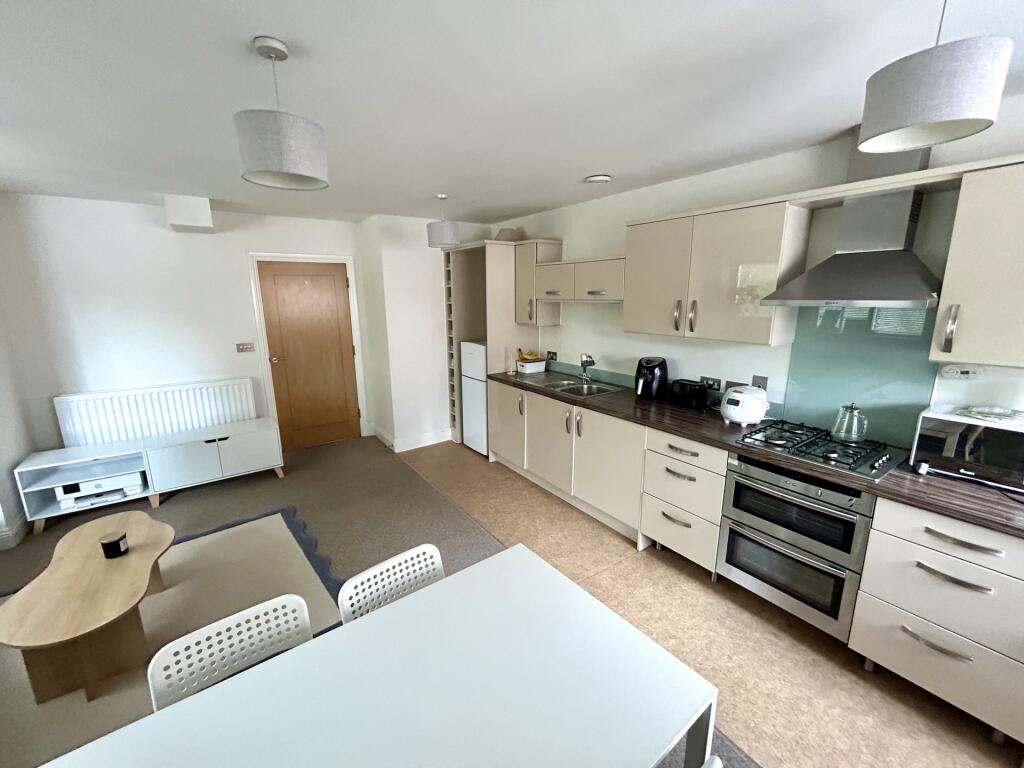 Additional image 10 of Park Road, Yeovil, BA20