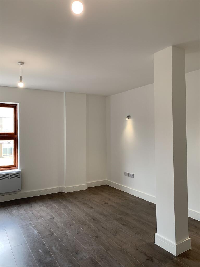 Additional image 9 of Central Yeovil