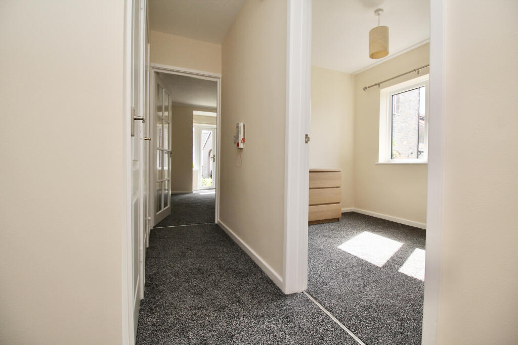 Additional image 8 of Orchard Court, Street