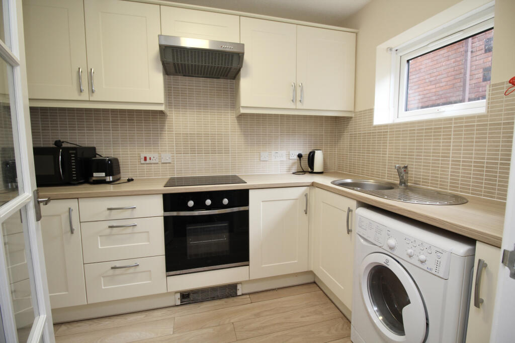 Additional image 5 of Orchard Court, Street