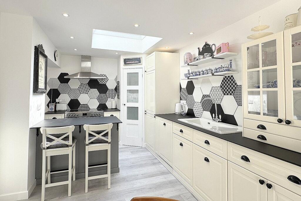 Additional image 7 of Cherry Pie Lane, Sparkford, Yeovil, Somerset, BA22