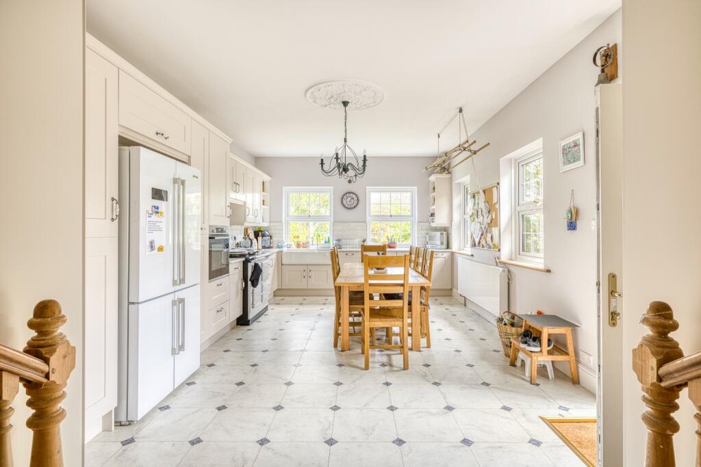 Additional image 12 of Somerton Road, Street