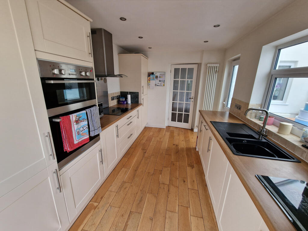 Additional image 6 of Albert Close, Yeovil, Somerset, BA21 3NS