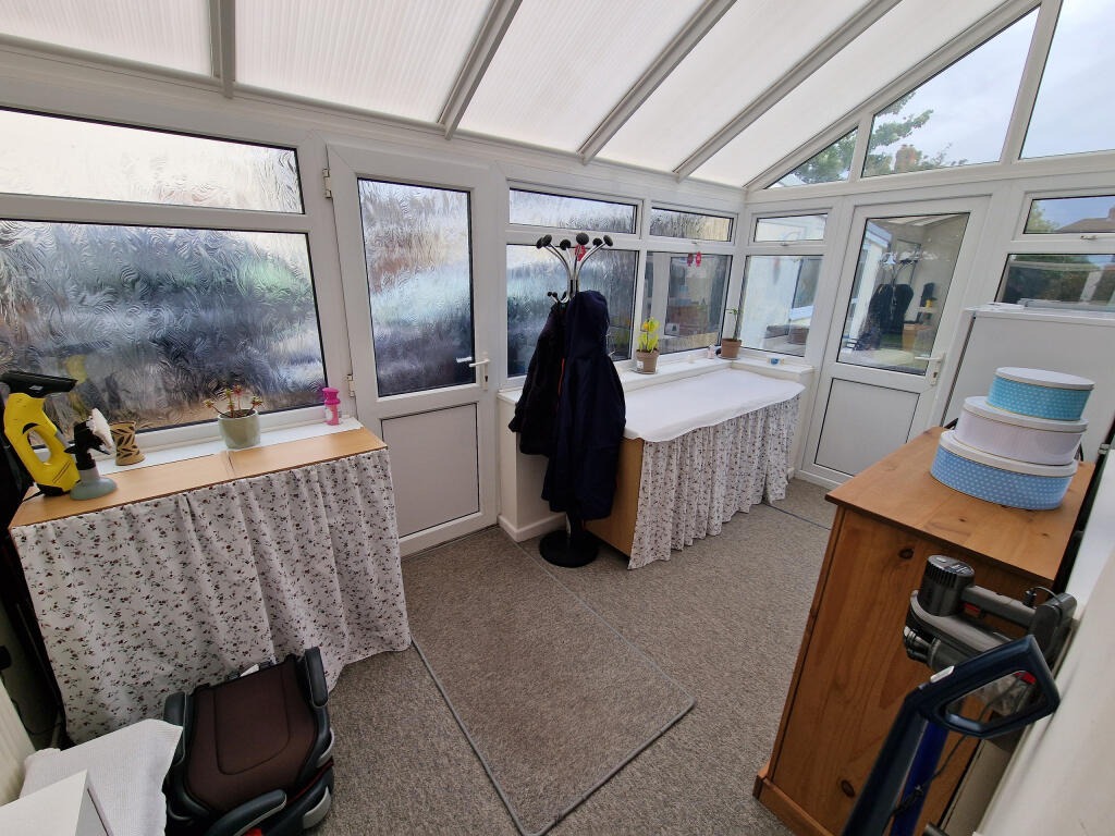 Additional image 7 of Albert Close, Yeovil, Somerset, BA21 3NS