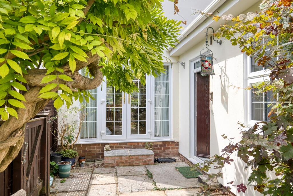 Additional image 25 of Somerton Road, Street