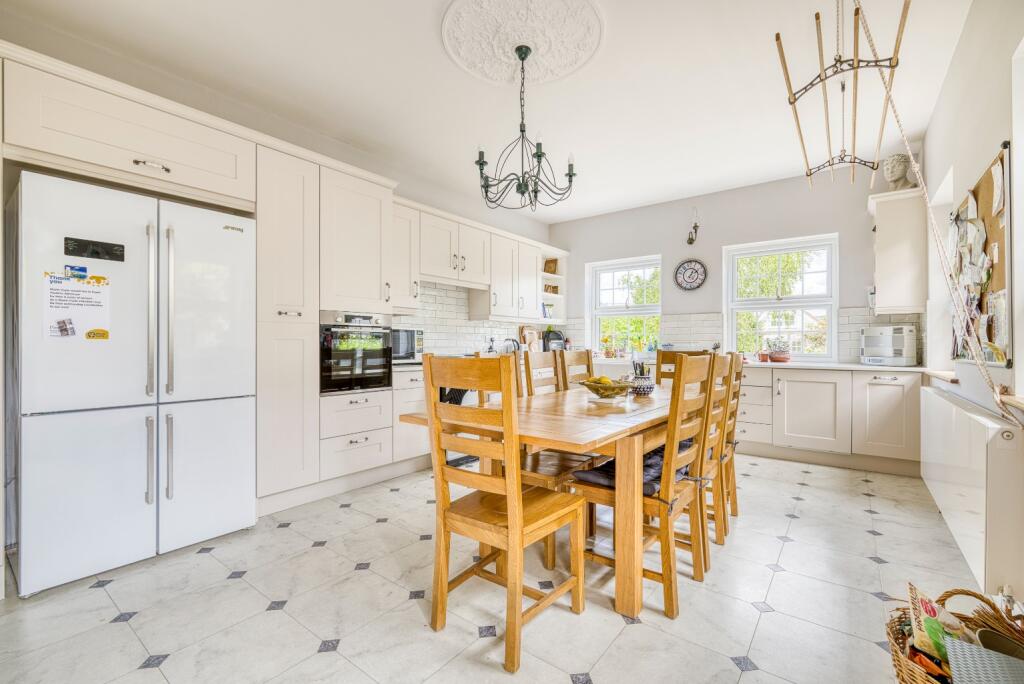 Additional image 13 of Somerton Road, Street