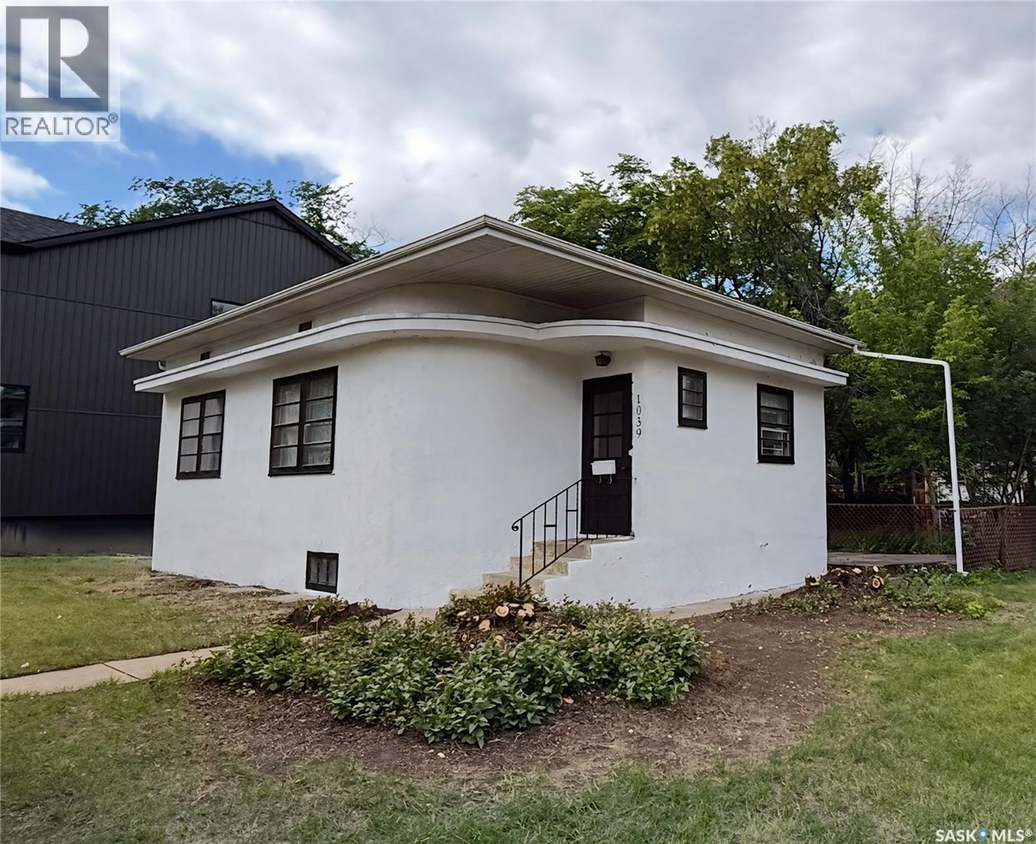 1039 Main STREET|Saskatoon, Saskatchewan S7H0K8