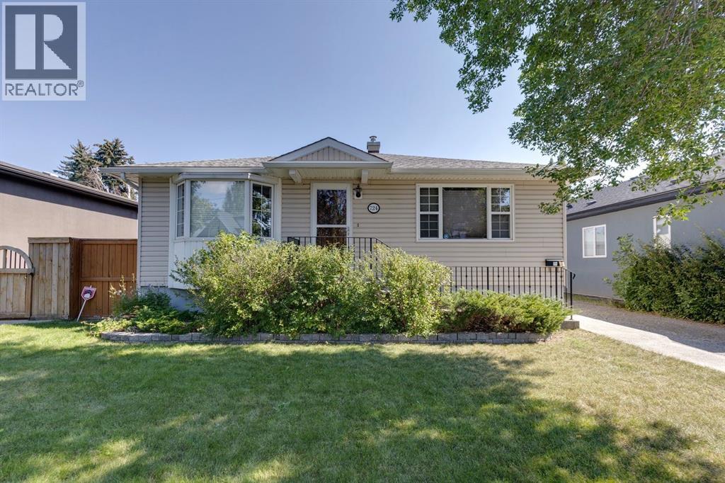 724 35A Street NW|Calgary, Alberta T2N3A2