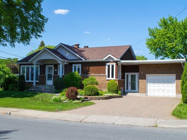 Property image for 327 Rue Bernard|Beloeil, Quebec J3G2S3