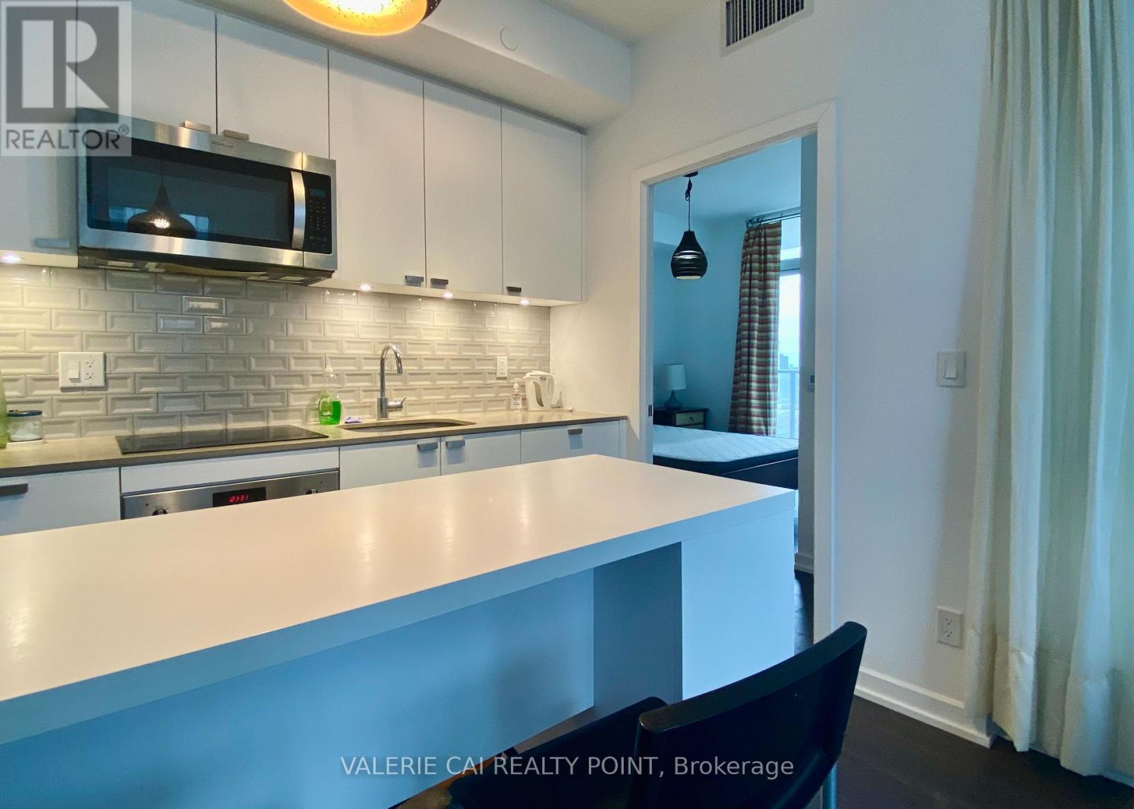 1004 - 56 FOREST MANOR ROAD|Toronto (Henry Farm), Ontario M2J1M6