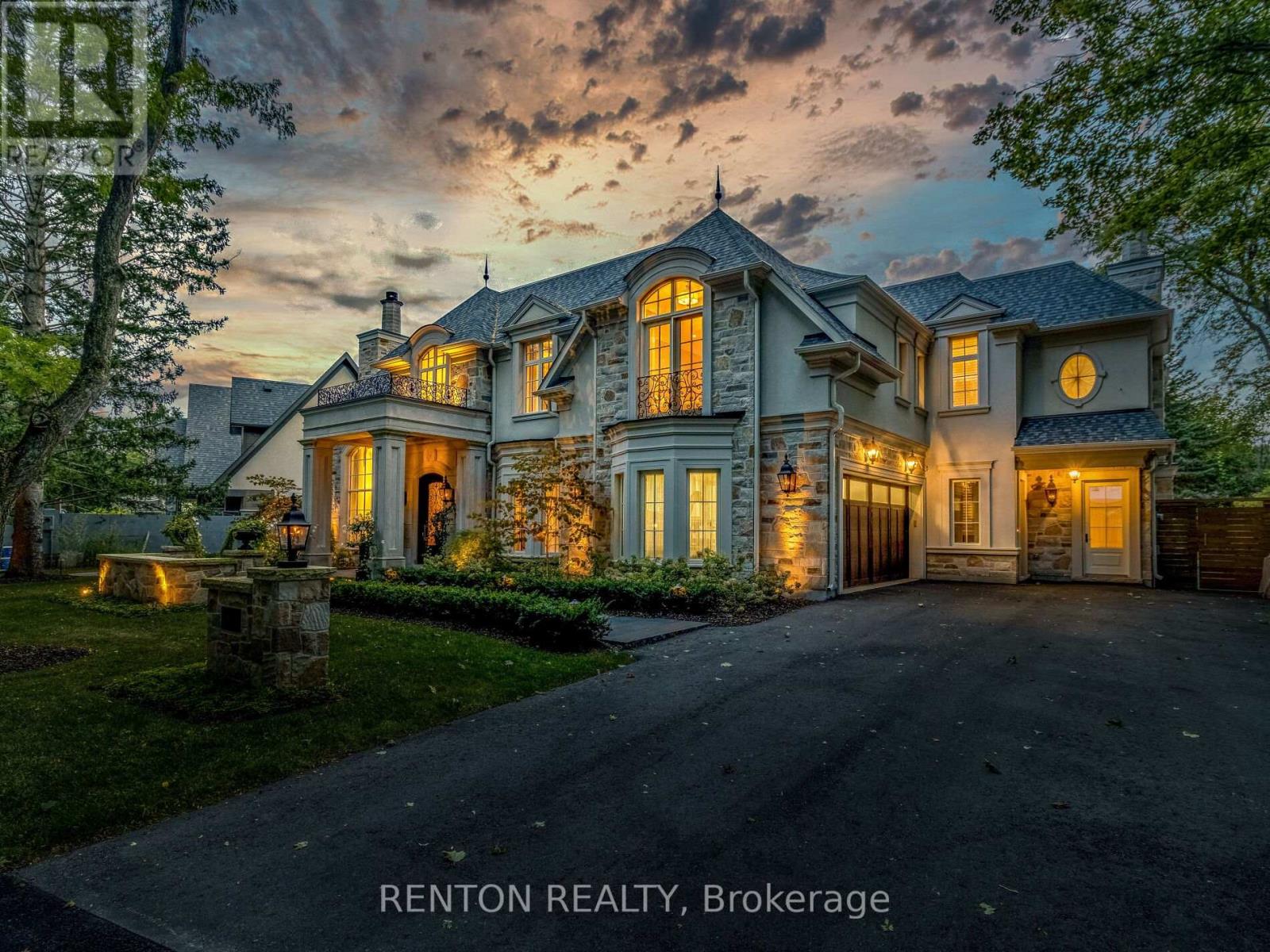 Property image for 1491 WATERSEDGE ROAD|Mississauga (Clarkson), Ontario L5J1A5