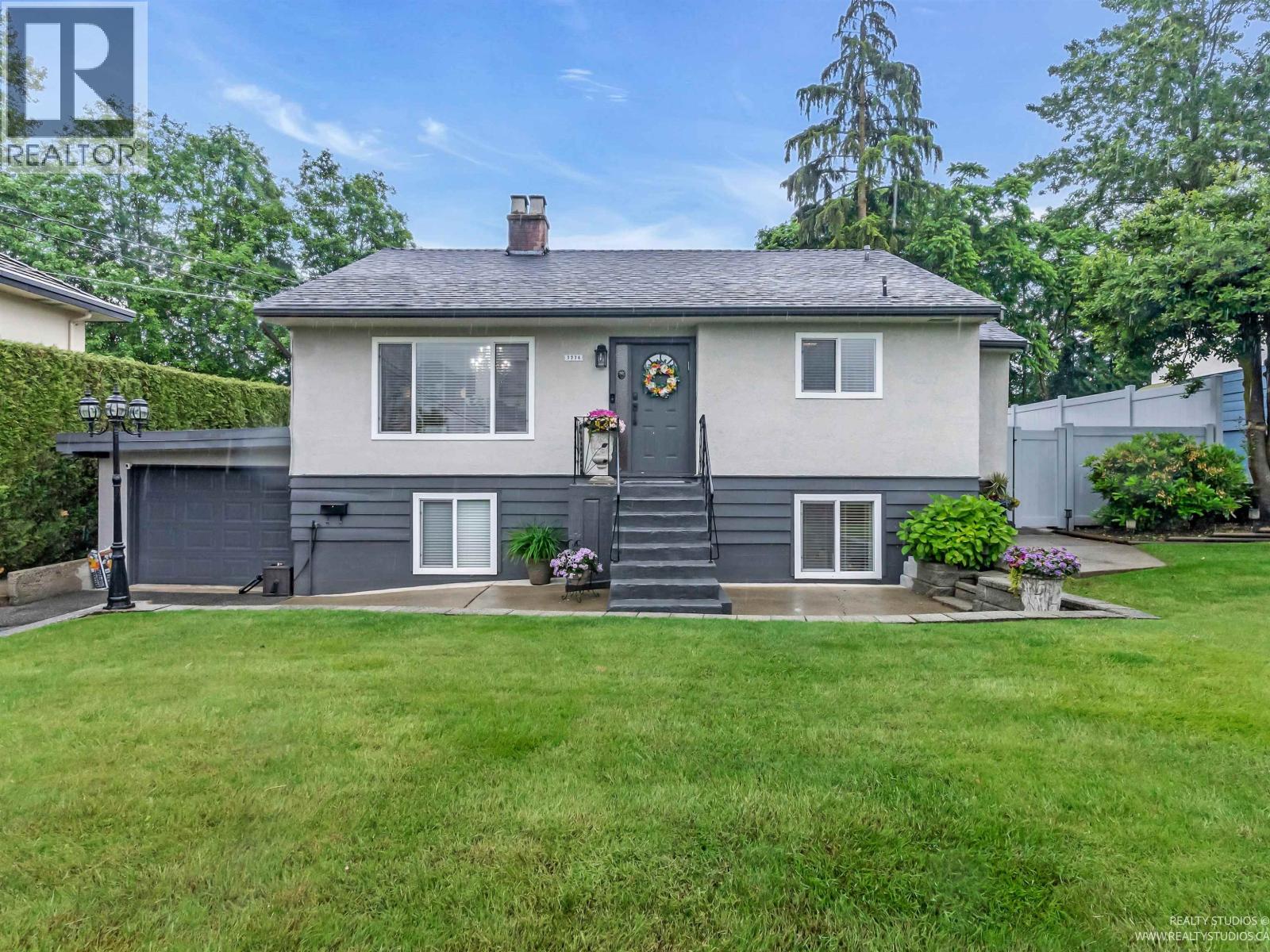 7774 BERKLEY STREET|Burnaby, British Columbia V5E2J7