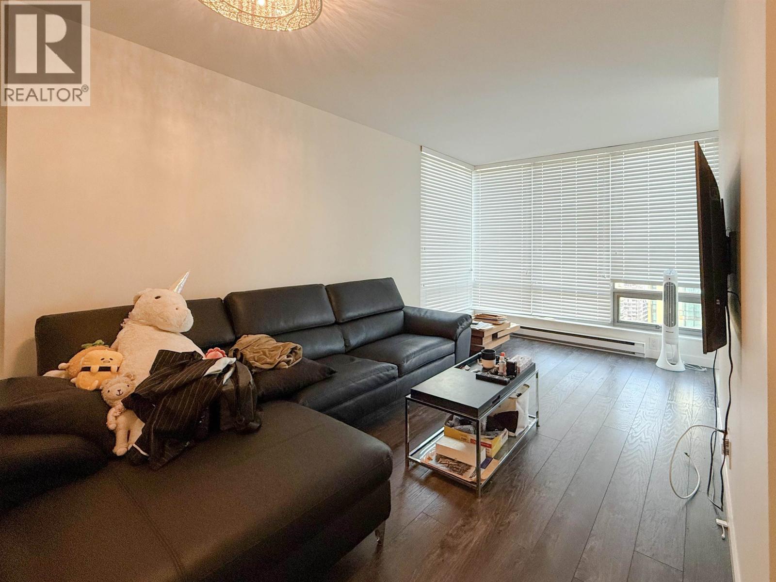 1288 W GEORGIA STREET|Vancouver, British Columbia V6E4R3