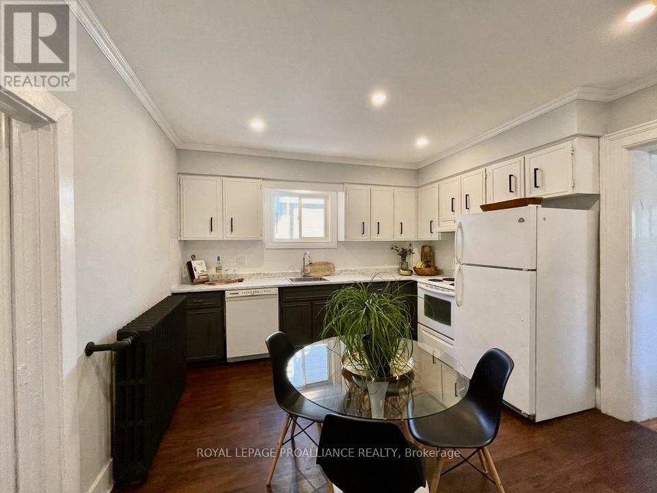 Property image for 34 DUNBAR STREET|Belleville (Belleville Ward), Ontario K8P3R5