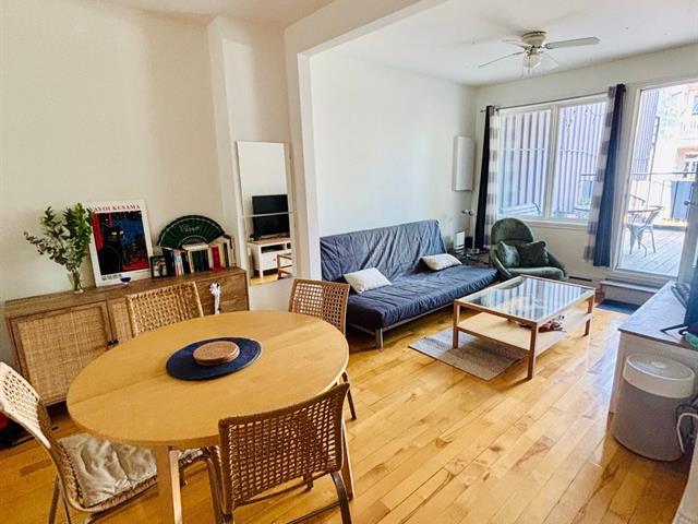 2215 Av. du Mont-Royal E.|Montréal (Le Plateau-Mont-Royal), Quebec H2H1K5