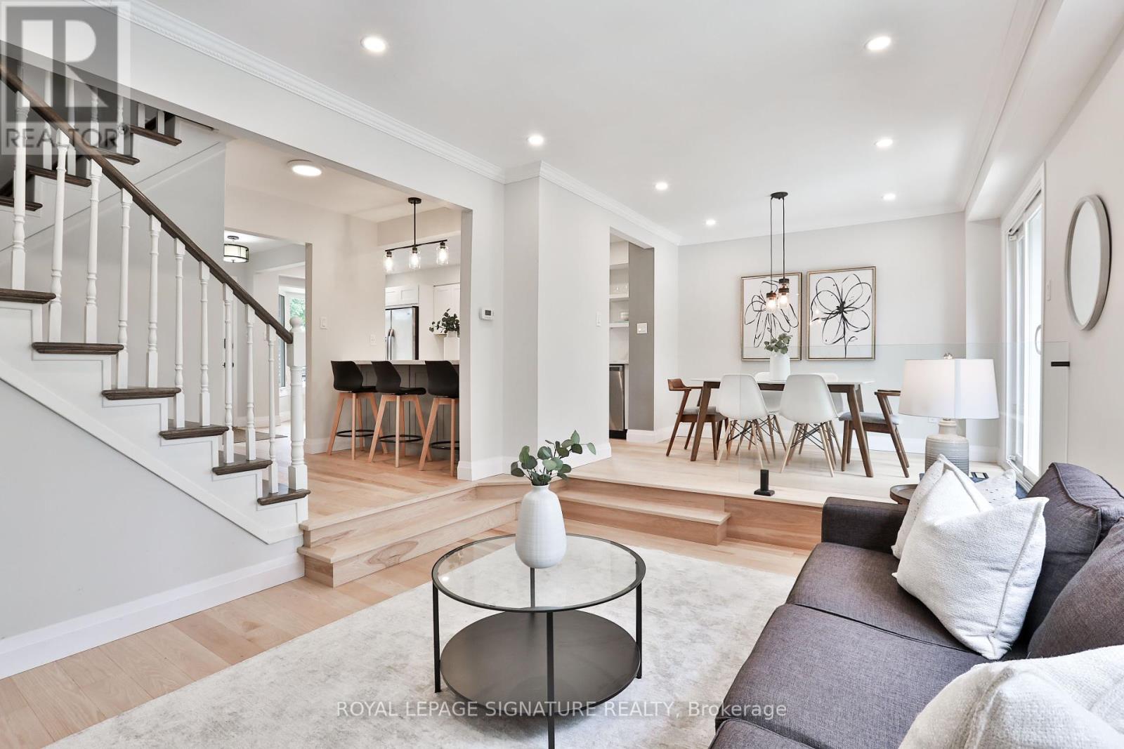 Property image for 1880 CARRERA COURT|Mississauga (Clarkson), Ontario L5J4R5