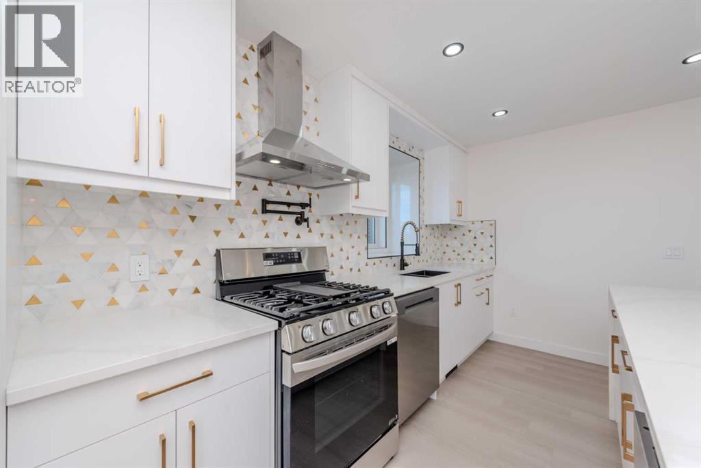 93 Coral Reef Crescent NE|Calgary, Alberta T3J3Y4