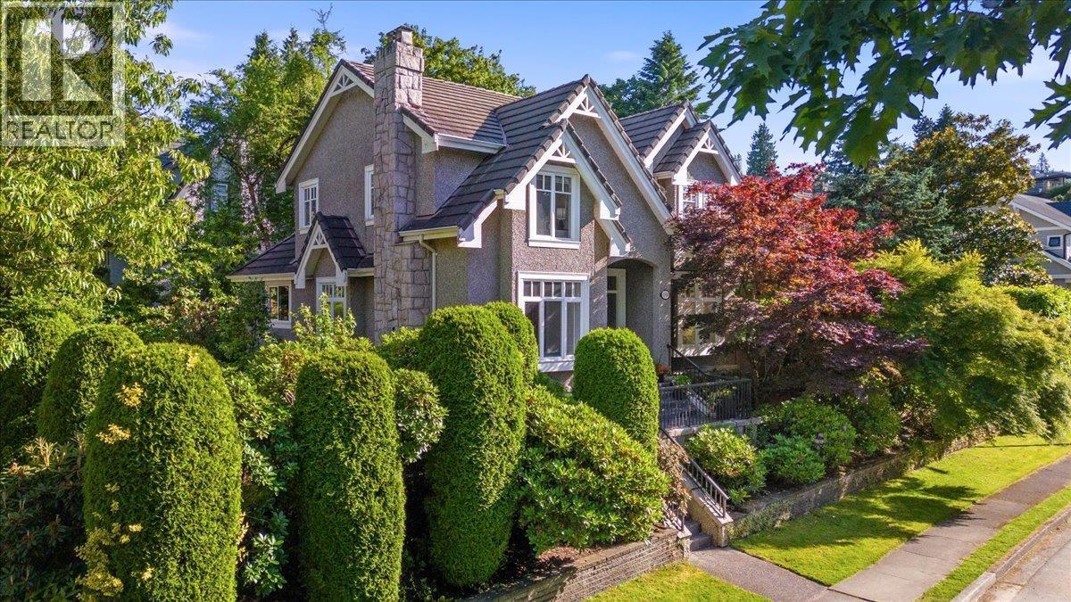 1910 QUILCHENA CRESCENT|Vancouver, British Columbia V6M1E1