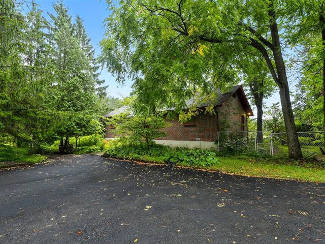 104 Ch. du 6e-Rang|Gatineau (Gatineau), Quebec J8N7R3