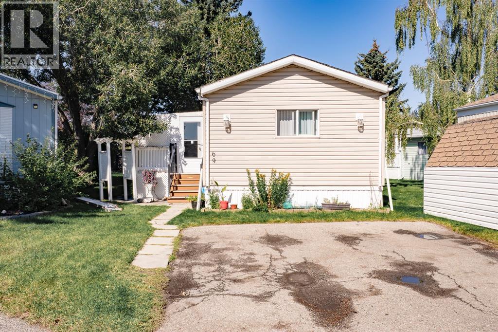 69 Burroughs Place NE|Calgary, Alberta T1Y6K5