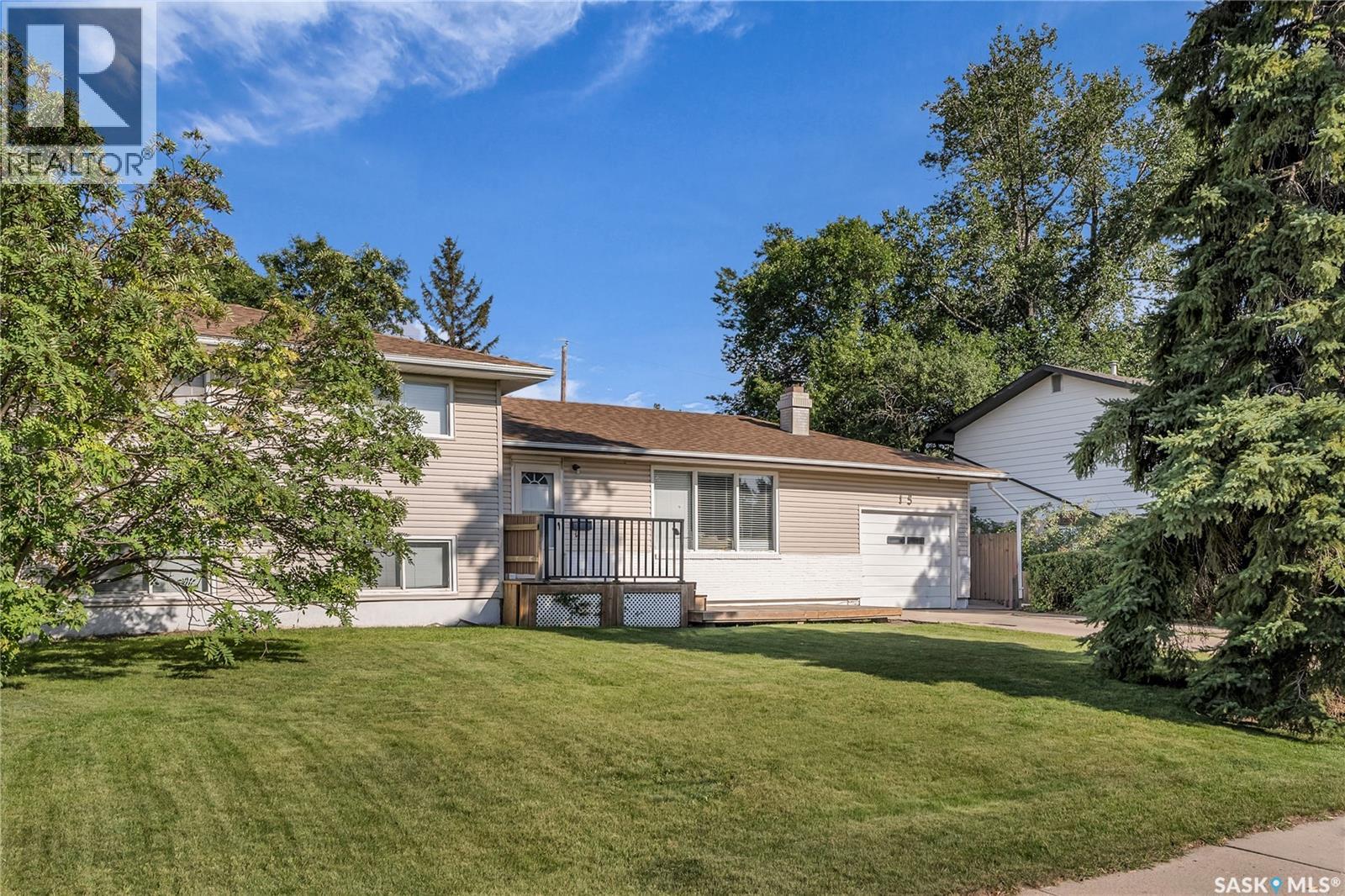 15 Moxon CRESCENT|Saskatoon, Saskatchewan S7H3B8