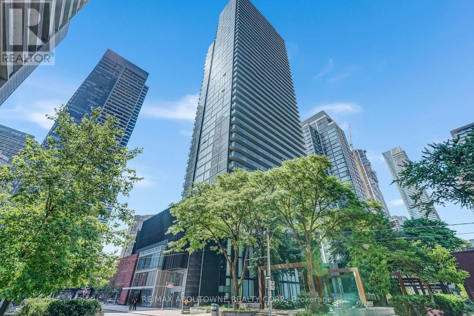 Property image for 1802 - 3 GLOUCESTER STREET|Toronto (Church-Yonge Corridor), Ontario M4Y0C6