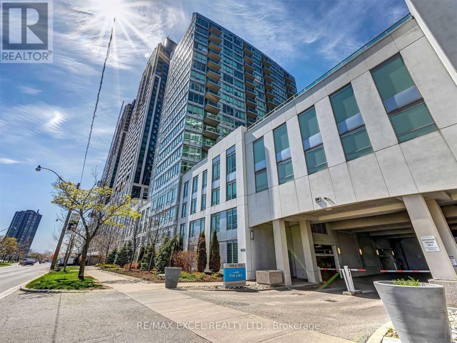 Property image for 1709 - 1910 LAKE SHORE BOULEVARD W|Toronto (High Park-Swansea), Ontario M6S1A2