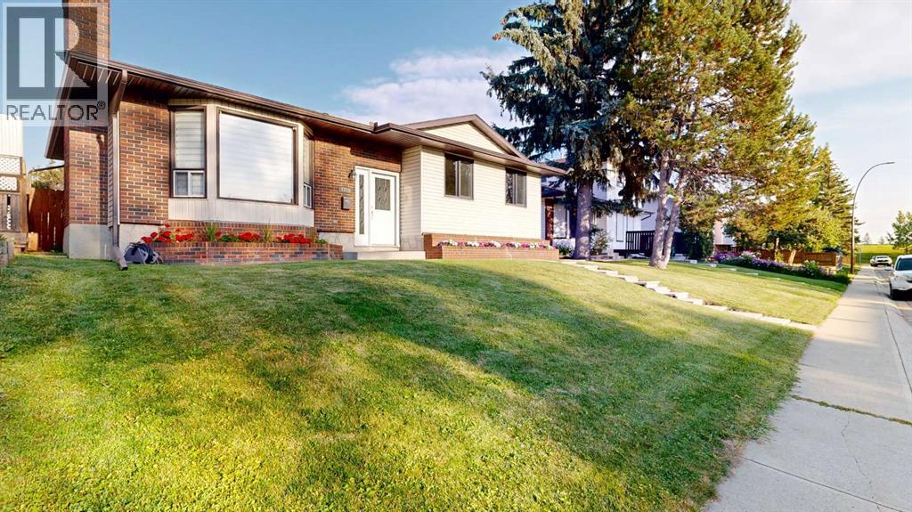 1808 65 Street NE|Calgary, Alberta T1Y1N6