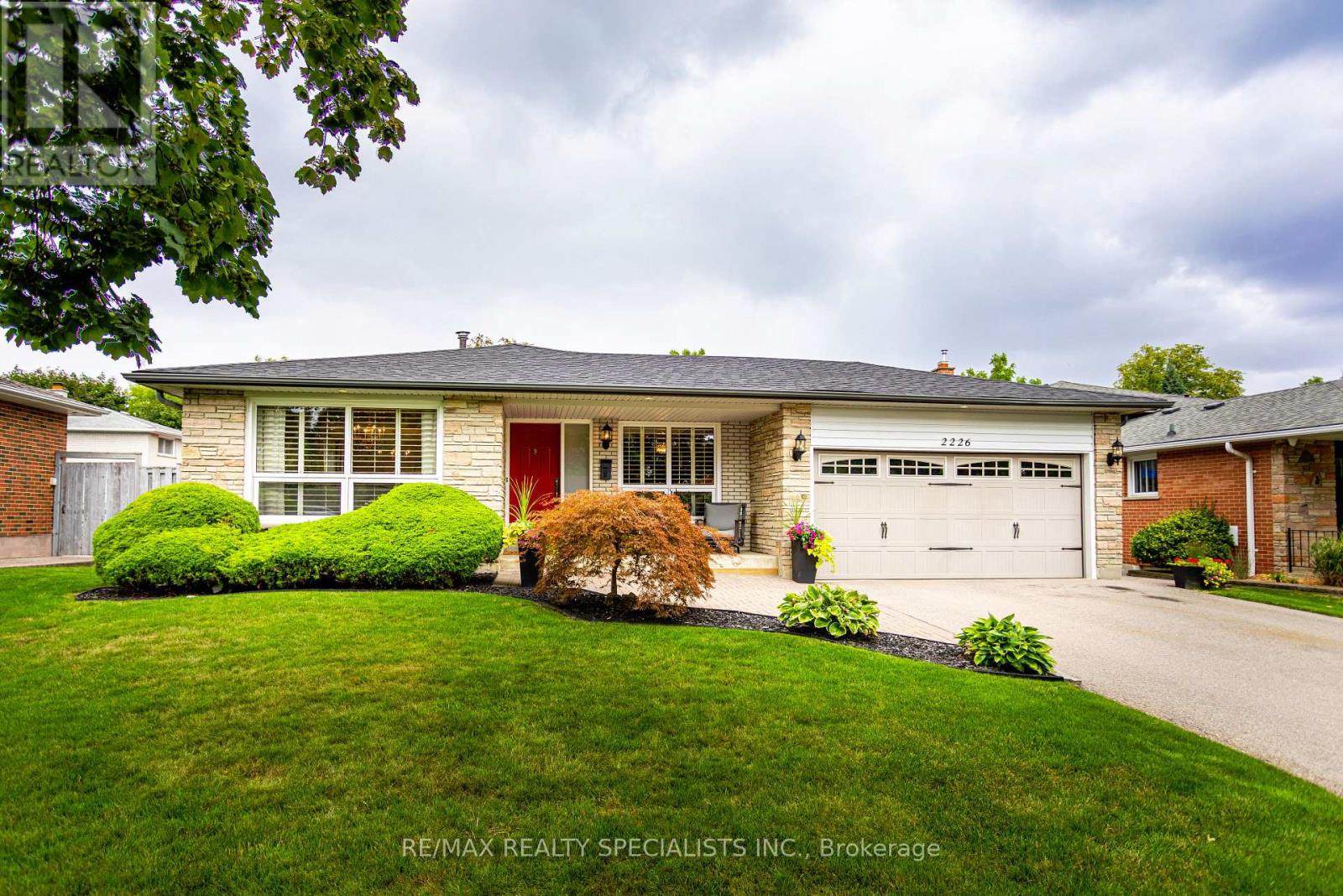 2226 WAYCROSS CRESCENT|Mississauga (Sheridan), Ontario L5K1H9