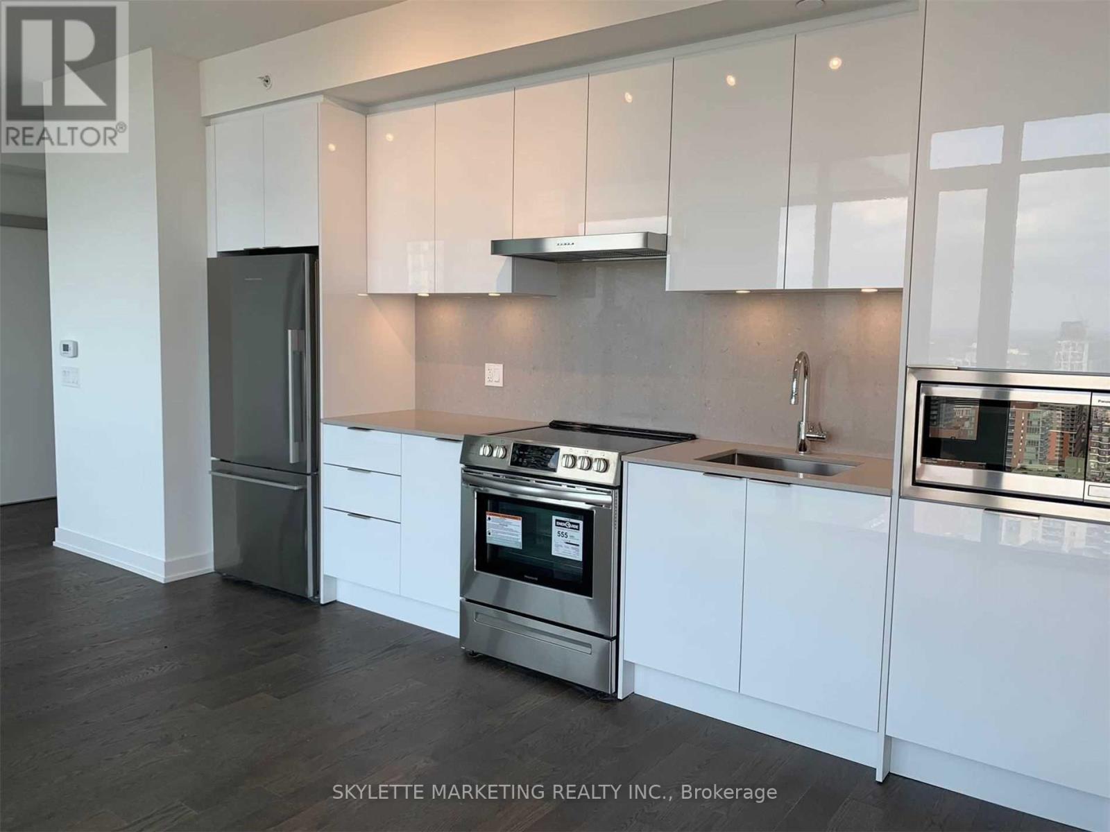 2716 - 25 RICHMOND STREET E|Toronto (Church-Yonge Corridor), Ontario M5C0A6