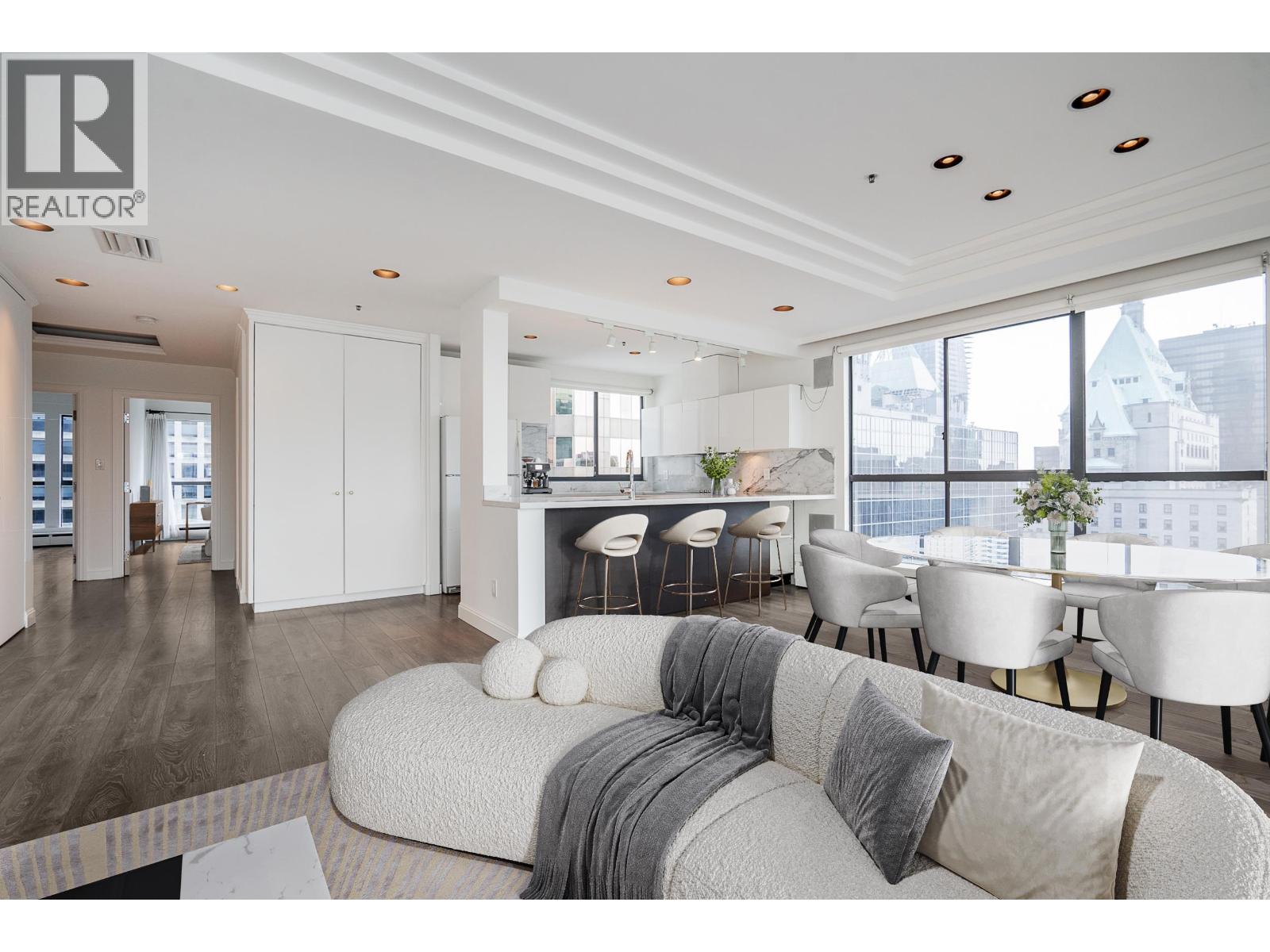 PH1 1060 ALBERNI STREET|Vancouver, British Columbia V6E4K2