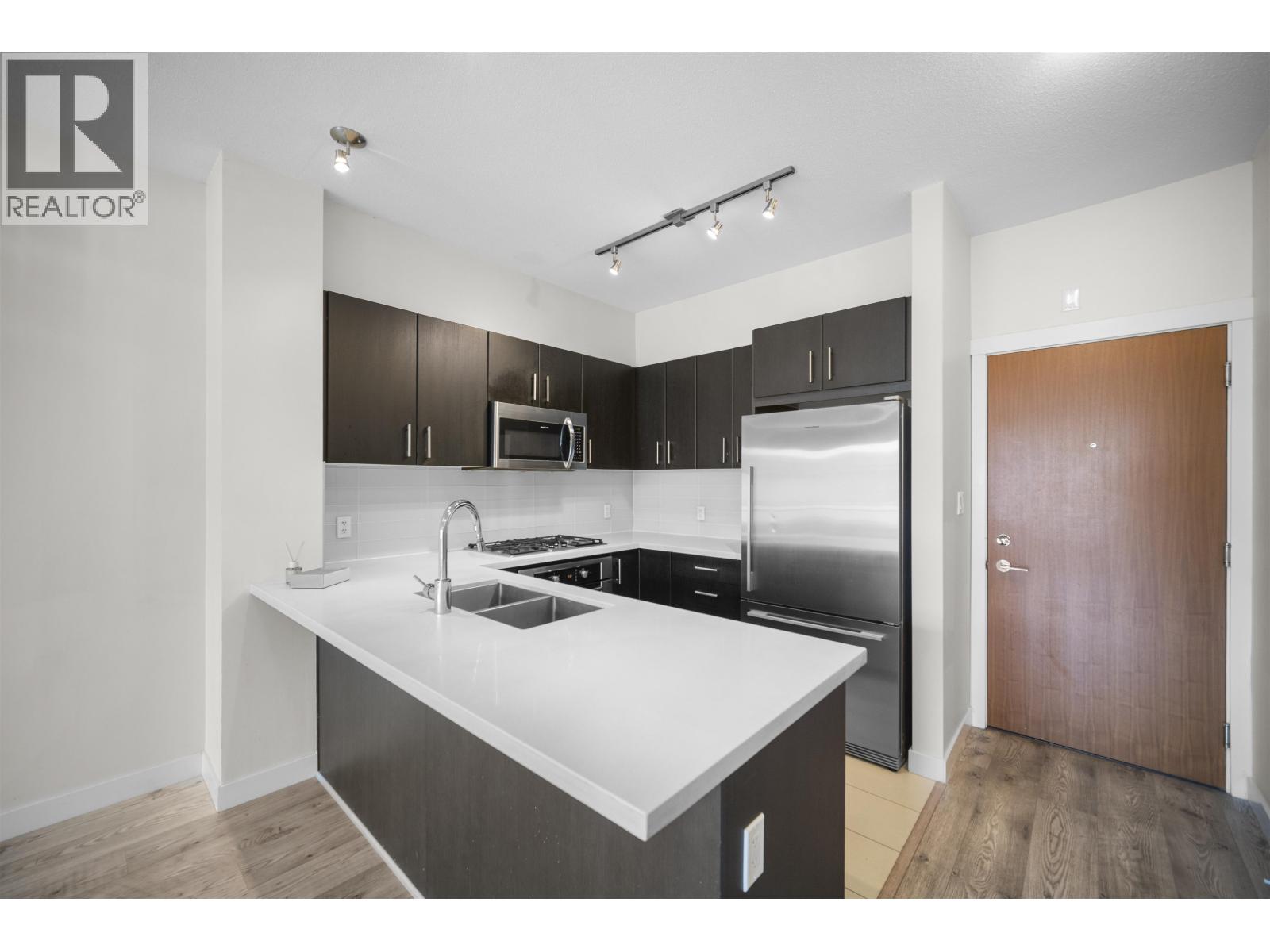 415 3163 RIVERWALK AVENUE|Vancouver, British Columbia V5S0A8