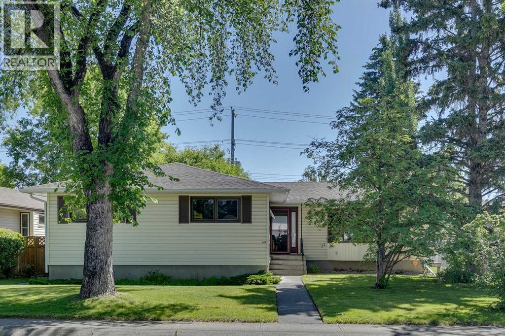 Property image for 126 Westwood Drive SW|Calgary, Alberta T3C2V7