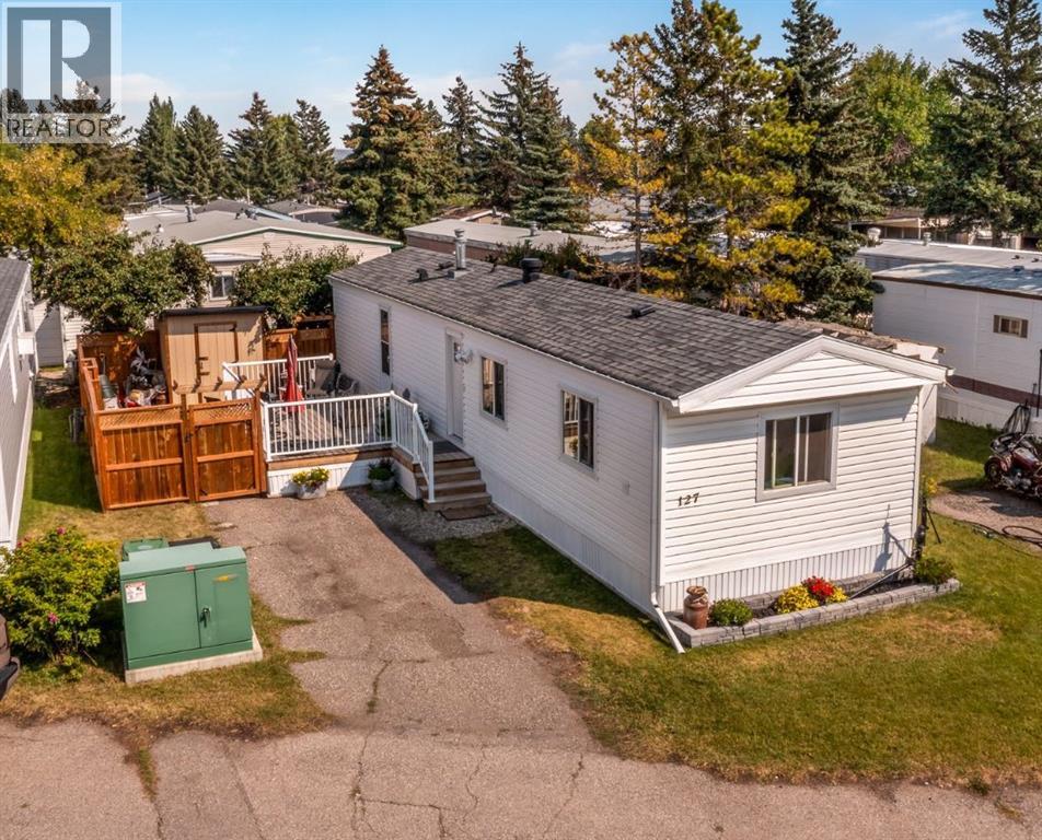 127, 3223 83 Street NW|Calgary, Alberta T3B5P4