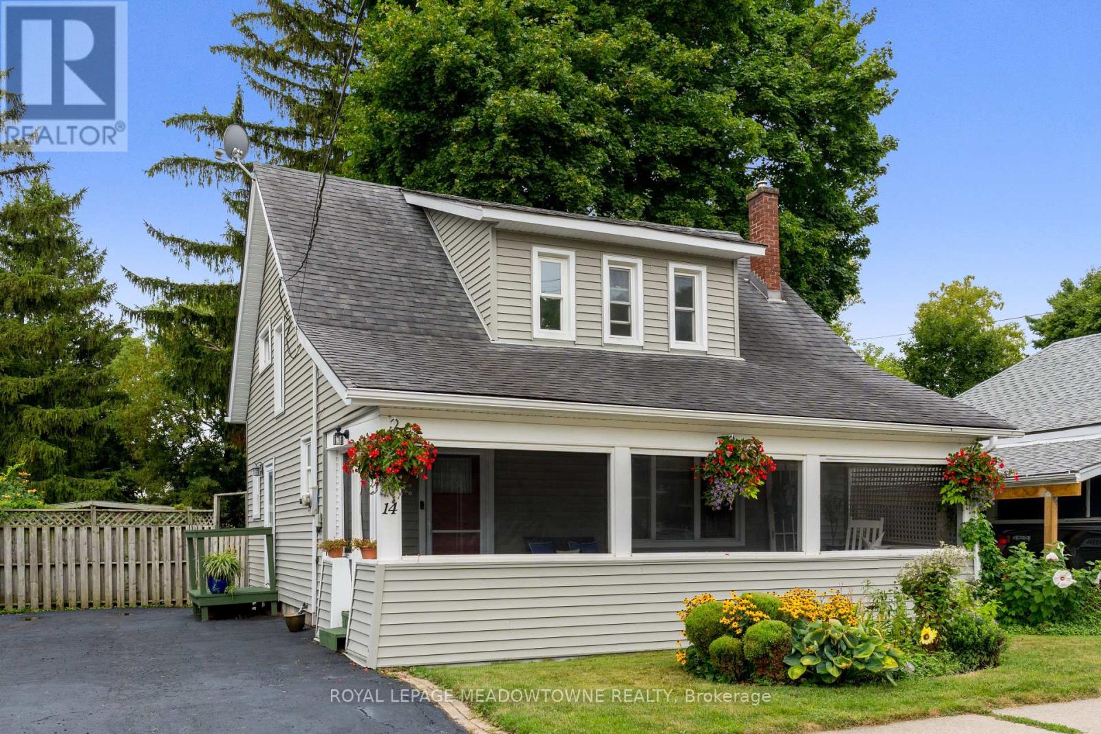 Property image for 14 ACADEMY ROAD|Halton Hills (Georgetown), Ontario L7G3N8