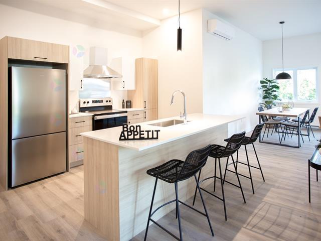 528 Ch. des Patriotes|#302|Otterburn Park, Quebec J3H1Z3