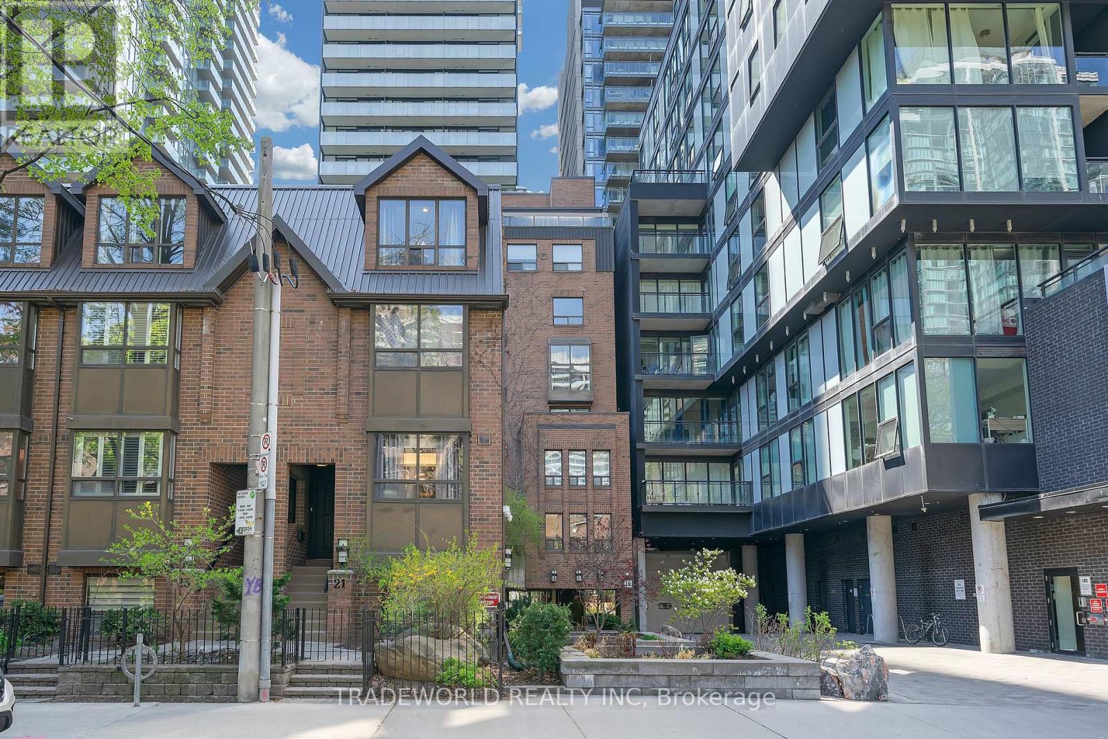 21 DUNDONALD STREET|Toronto (Church-Yonge Corridor), Ontario M4Y1K3
