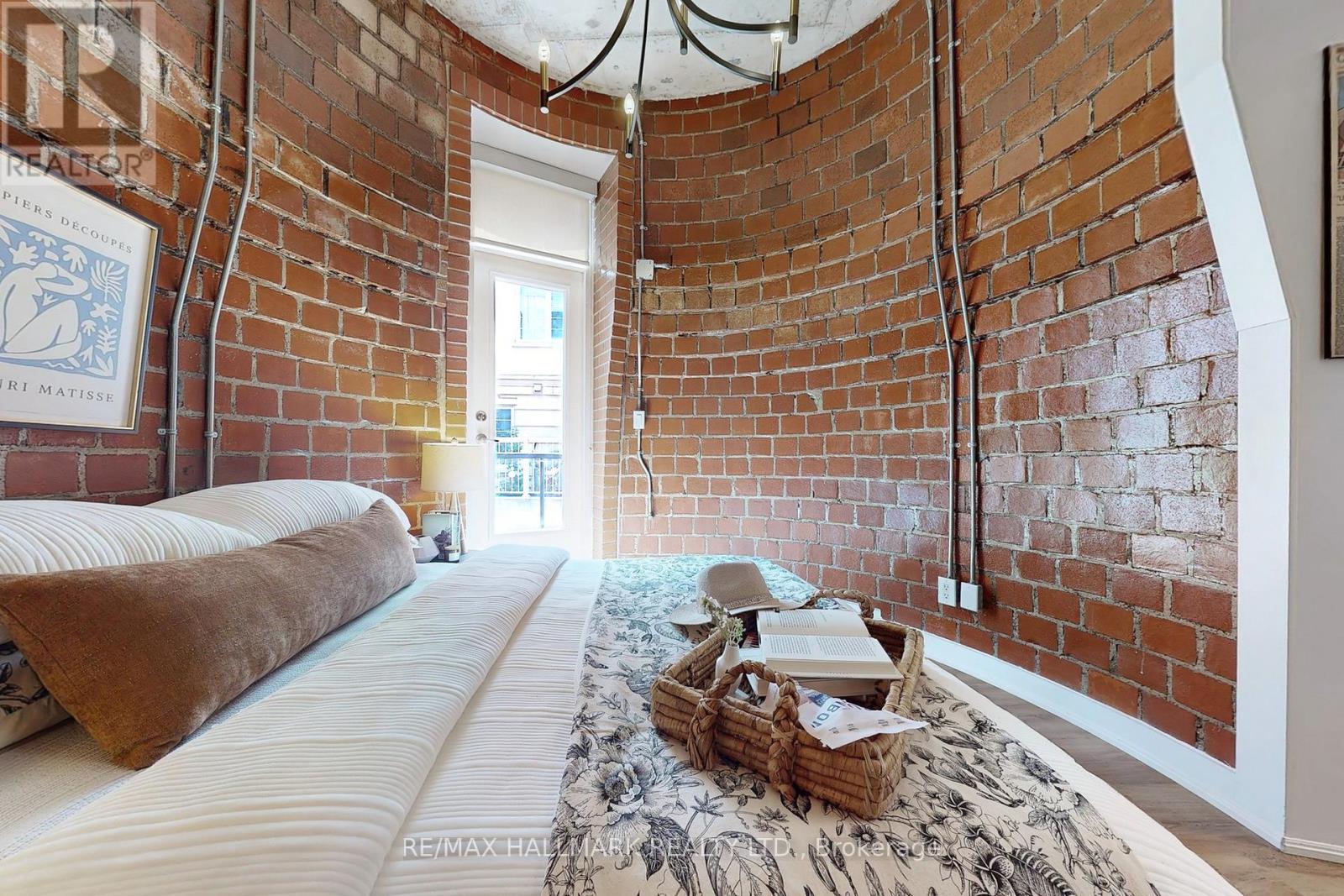 Property image for 206 - 10 WELLESLEY PLACE|Toronto (North St. James Town), Ontario M4Y1B1