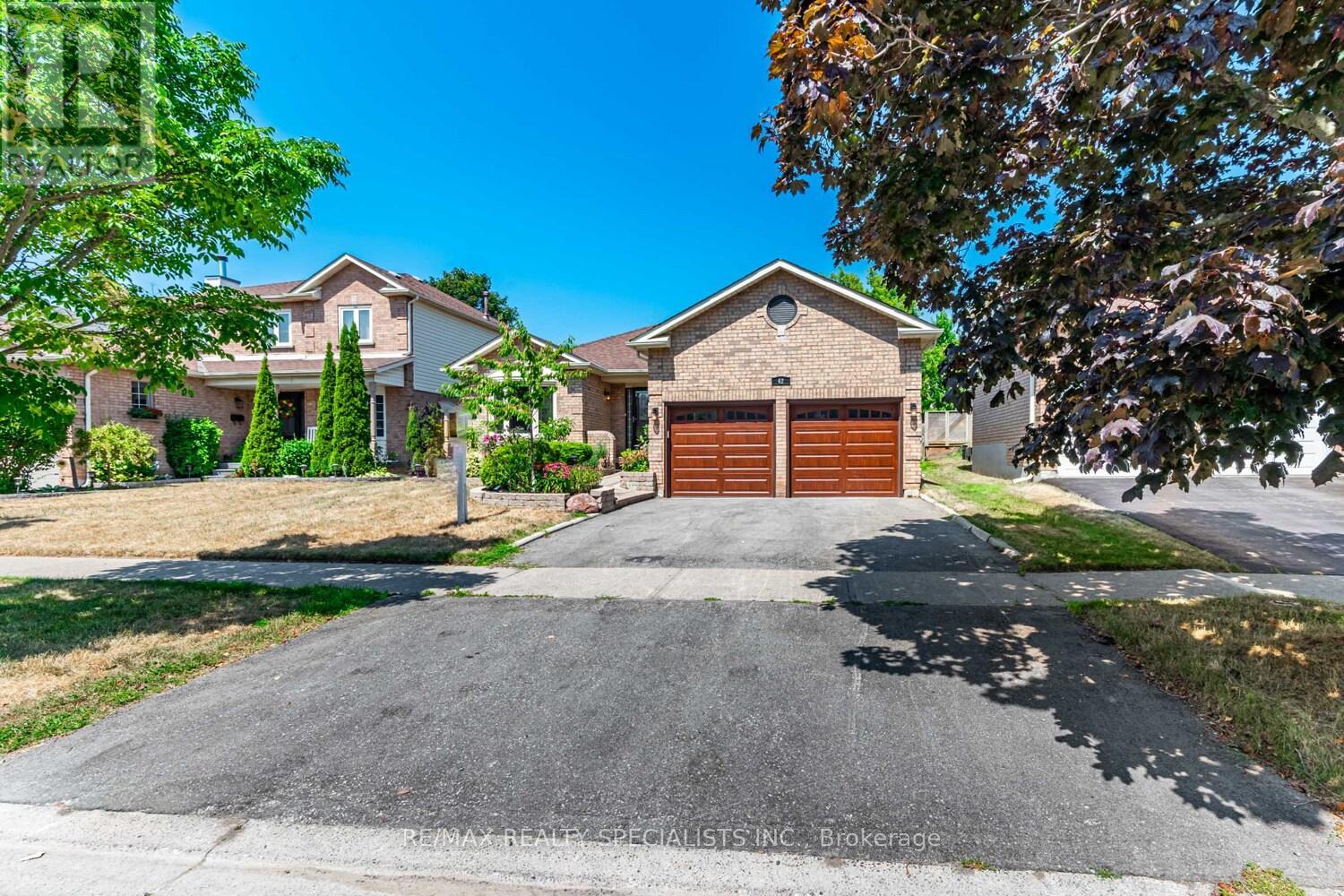 Property image for 42 RESNIK DRIVE|Clarington (Newcastle), Ontario L1B1K2